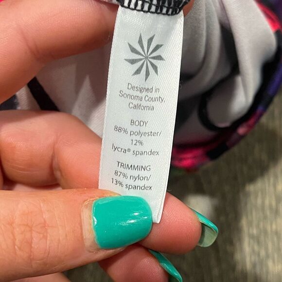 Athleta Mystique Chaturanga Mesh Capri Leggings High Rise Multicolor Size LT - Picture 5 of 8